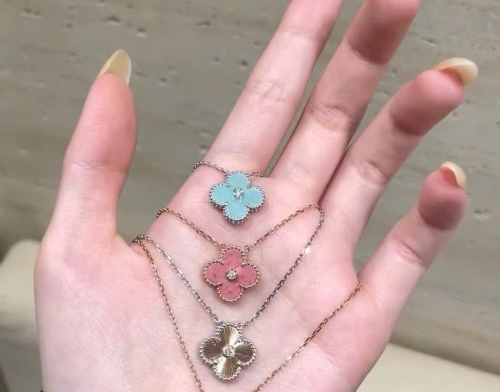  KIMSOL JEWELRY RA MẮT BỘ SƯU TẬP TRANG SỨC VÀNG 750 – BIỂU TƯỢNG MỚI CỦA ĐẲNG CẤP VÀ PHONG CÁCH