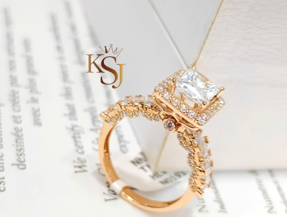 N01914 Nhẫn Đính đá vuông Rose (2)750 ni 12