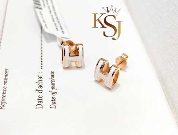 B02483 Bông tai H trắng (HK)750