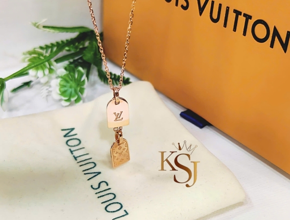 D02642 Dây chuyền LV mặt thẻ (HK)750